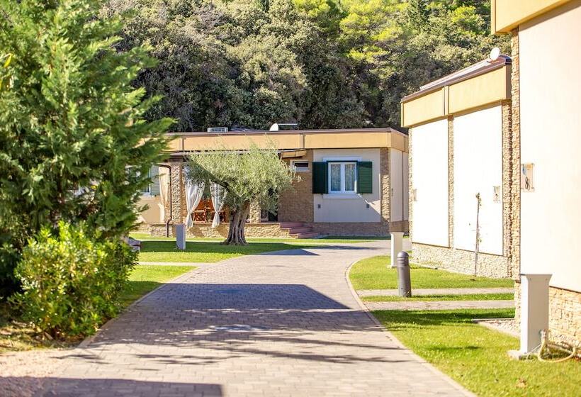 Fotos del hotel Lando Resort:  2