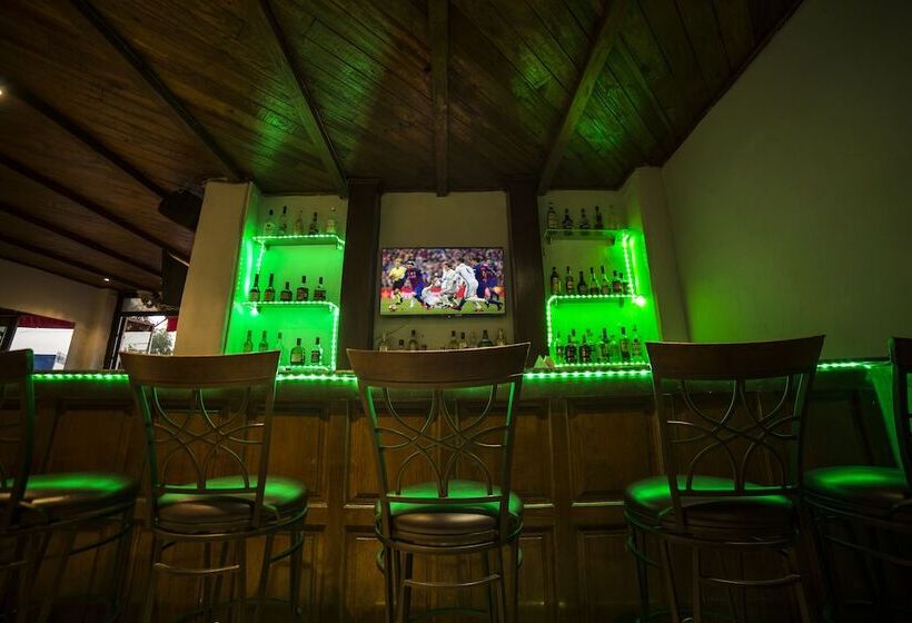 Fotos del hotel La Mansion Suiza:  4