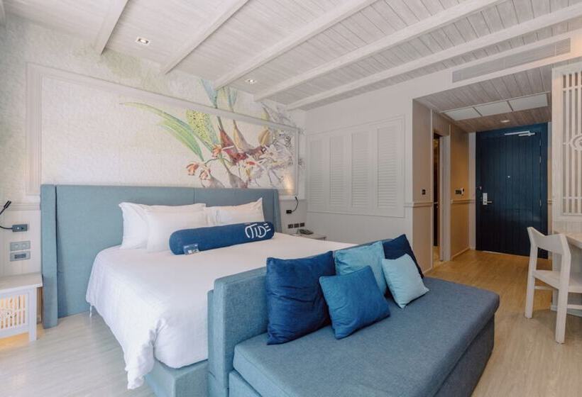 Fotos del hotel The Tide Beachfront Siray Phuket:  20