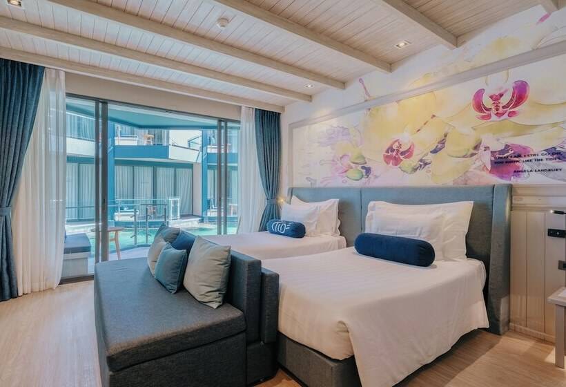 Fotos del hotel The Tide Beachfront Siray Phuket:  2