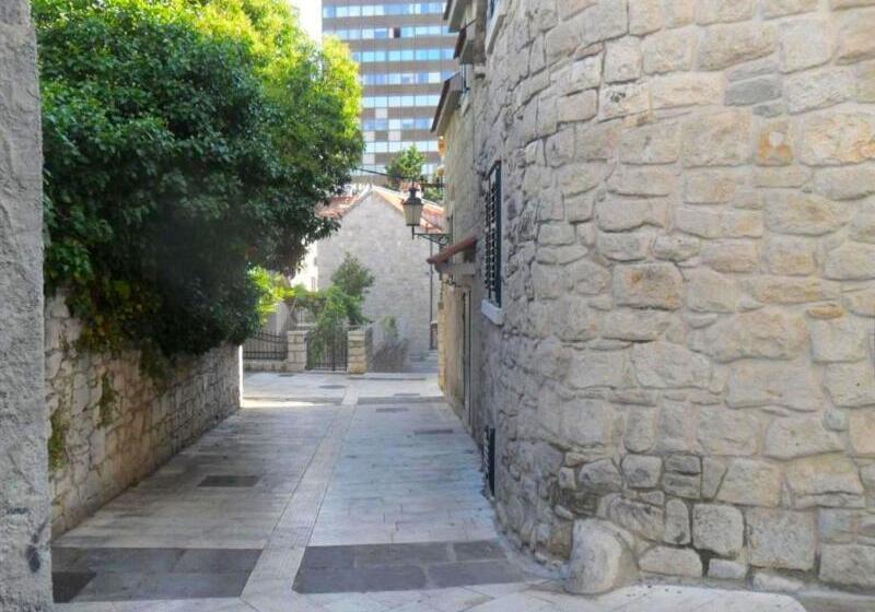 Fotos del hotel Apartments Villa Dube:  4