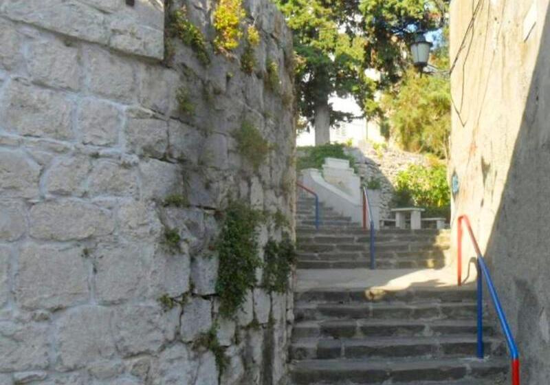 Fotos del hotel Apartments Villa Dube:  5