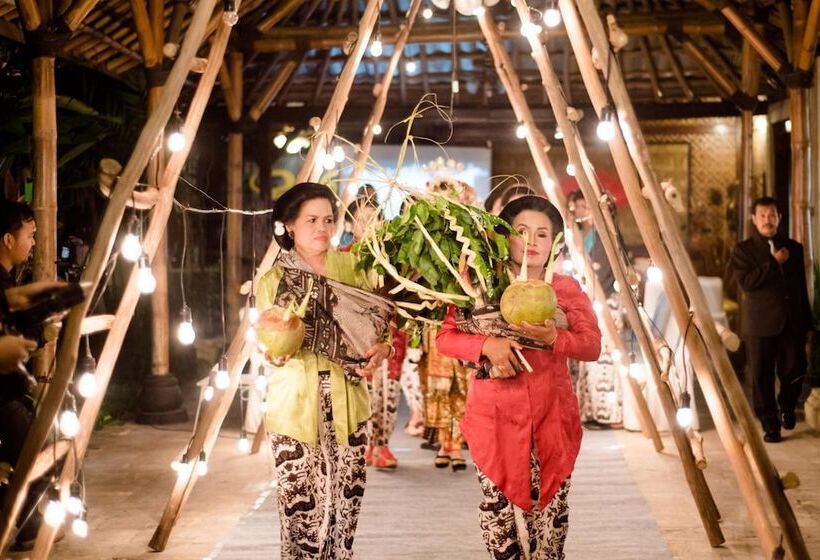 Fotos del hotel Tasneem Convention  Yogyakarta:  17