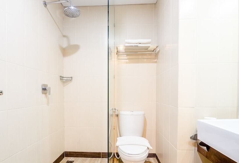 Fotos del hotel Tasneem Convention  Yogyakarta:  7