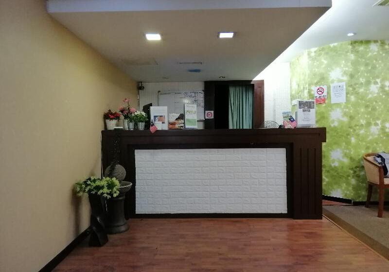 Fotos del hotel Bjorn Boutique Hotel Taman Danau Desa:  4