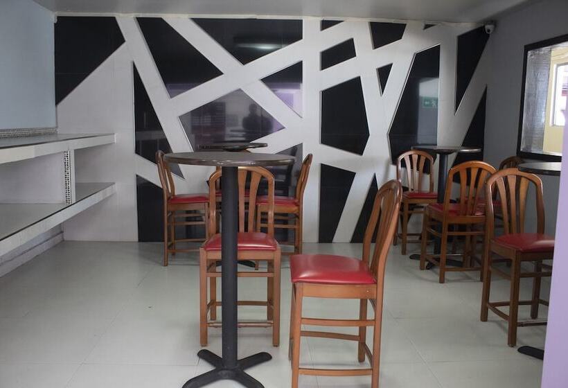 Fotos del hotel Plaza Hermosa:  5