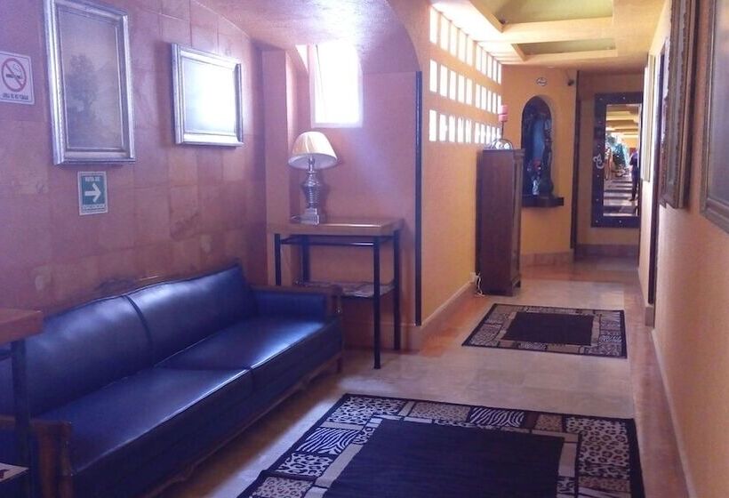 Fotos del hotel Real Azteca:  3