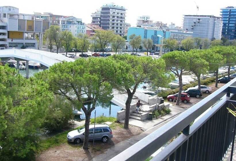 Fotos del hotel Serena:  9