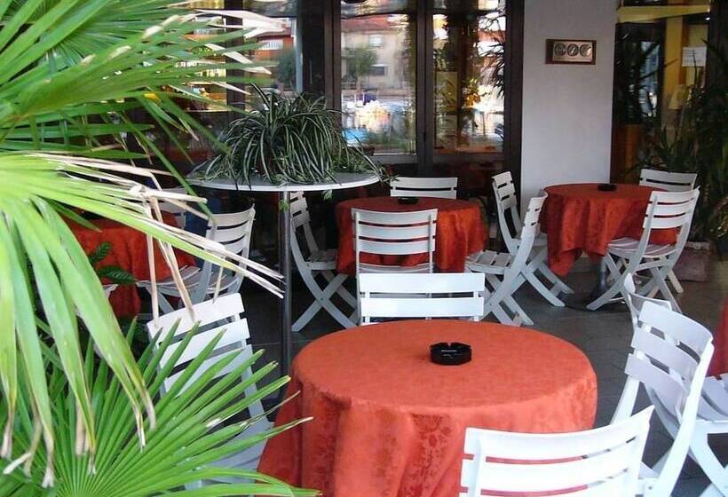 Fotos del hotel Serena:  10