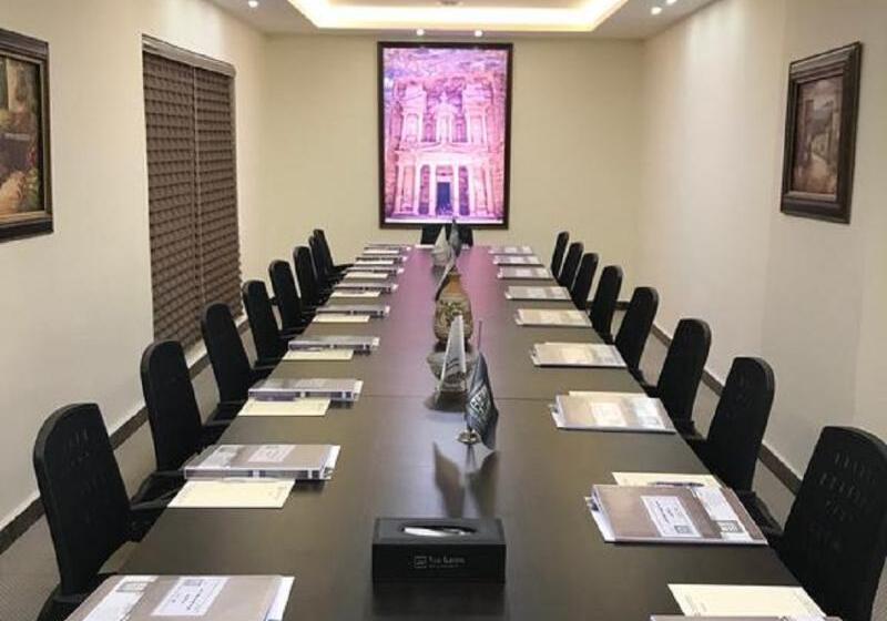 Fotos del hotel Tilal Almadina  & Suites:  5