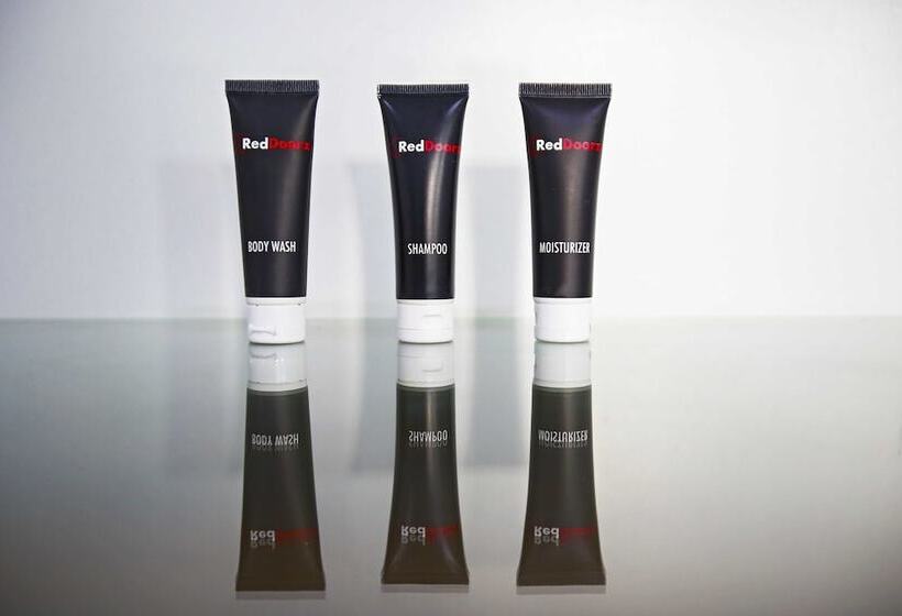 Fotos del hotel Reddoorz Near Plaza Marina:  5