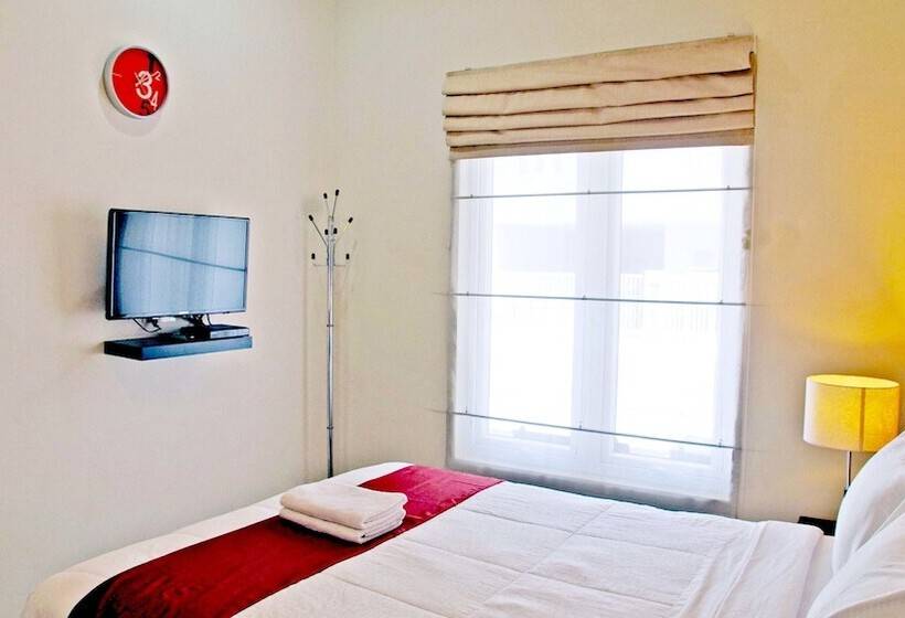 Fotos del hotel Reddoorz Near Plaza Marina:  17