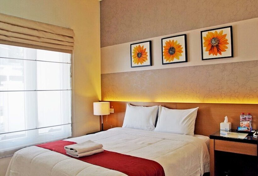 Fotos del hotel Reddoorz Near Plaza Marina:  7