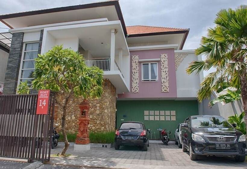 Fotos del hotel Reddoorz @ Tukad Asahan:  13