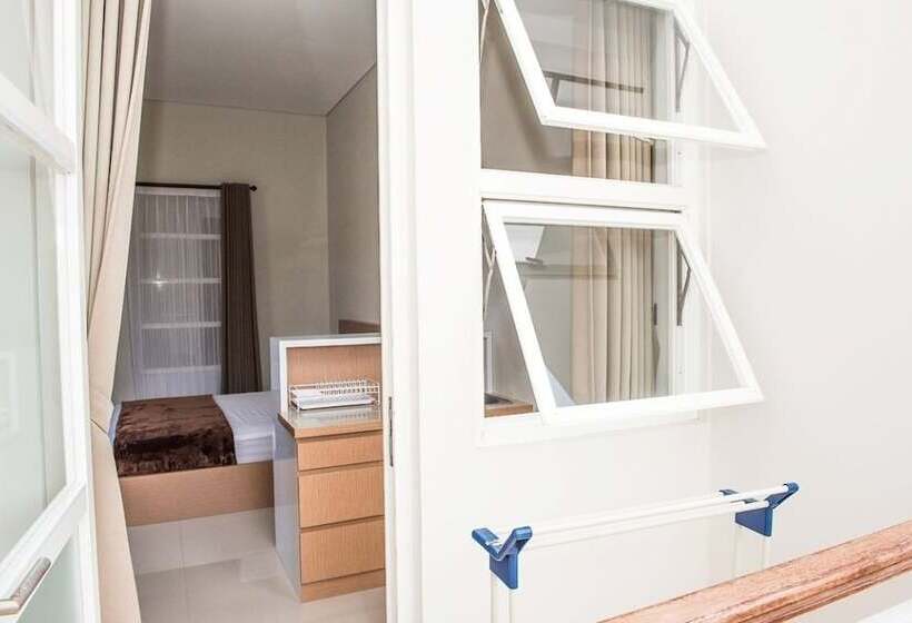 Fotos del hotel Reddoorz @ Tukad Asahan:  10