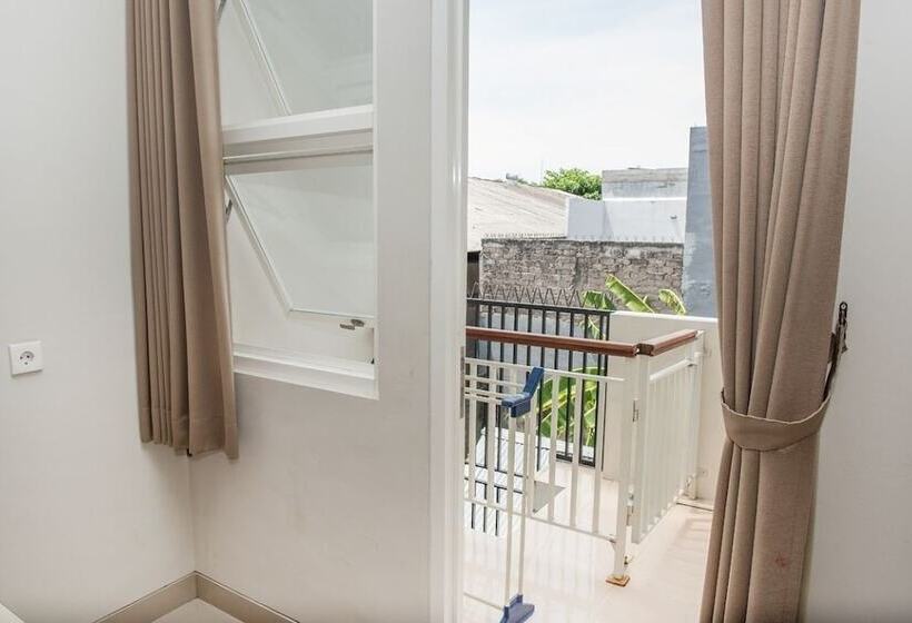 Fotos del hotel Reddoorz @ Tukad Asahan:  9