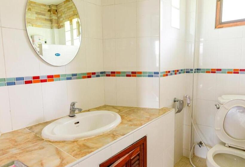 Fotos del hotel Mont Goei Pai:  5