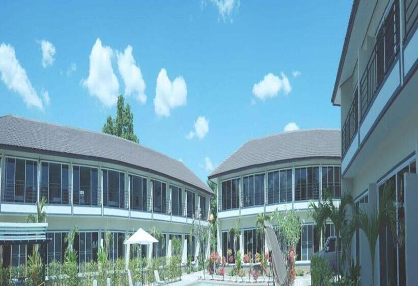 Fotos del hotel Sky Resort:  14