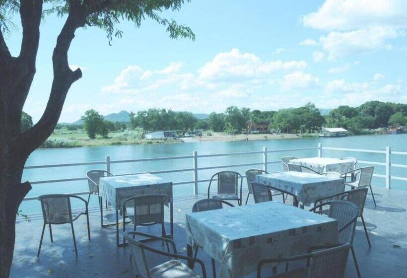 Fotos del hotel Sky Resort:  11