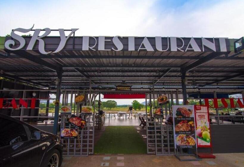 Fotos del hotel Sky Resort:  2