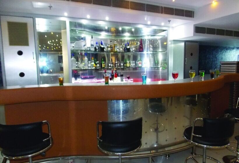 Fotos del hotel Airport City:  7