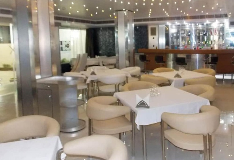 Fotos del hotel Airport City:  6