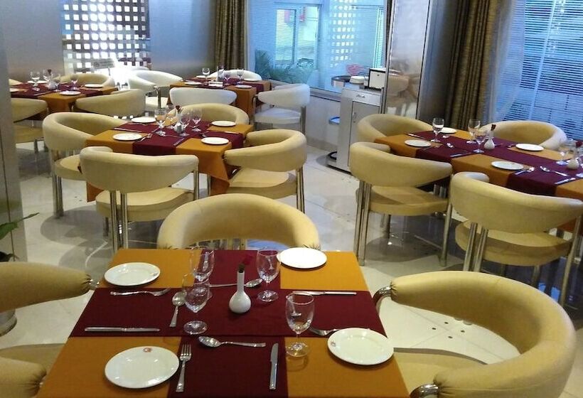 Fotos del hotel Airport City:  13