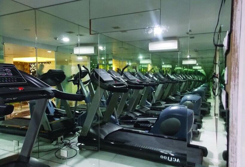 Fotos del hotel Airport City:  5