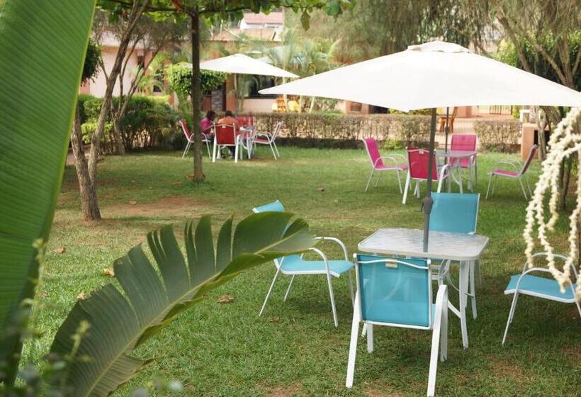 Fotos del hotel Biyem:  9