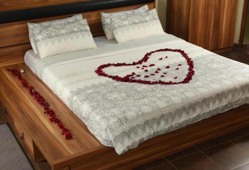 Fotos del hotel Biyem:  21