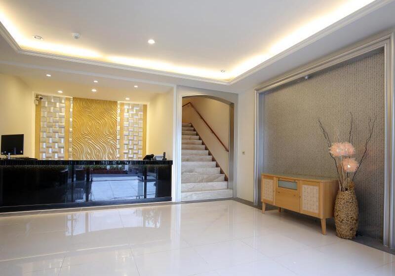 Fotos del hotel Gorgeous Hot Spring Resort:  2