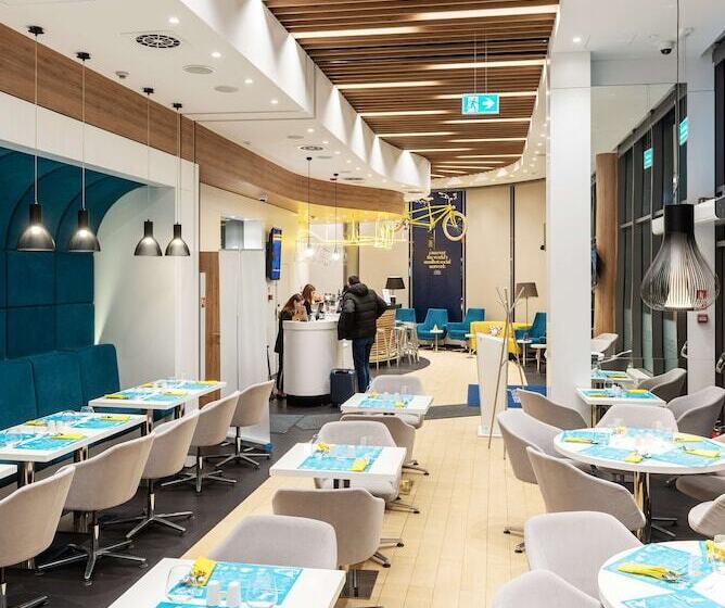 Fotos del hotel Golden Tulip Warsaw Airport:  25