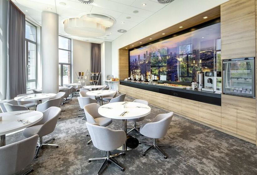 Fotos del hotel Golden Tulip Warsaw Airport:  19