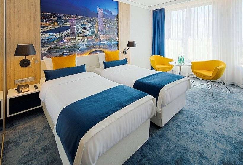 Fotos del hotel Golden Tulip Warsaw Airport:  17