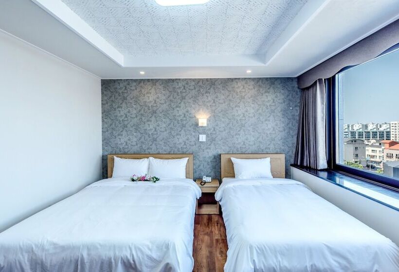 Fotos del hotel Leslie:  9