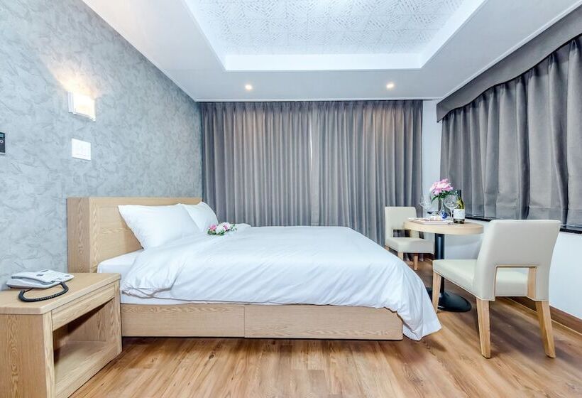 Fotos del hotel Leslie:  2