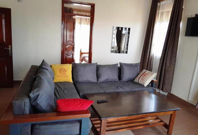 Fotos del hotel Olina Hotel And Apartments:  2