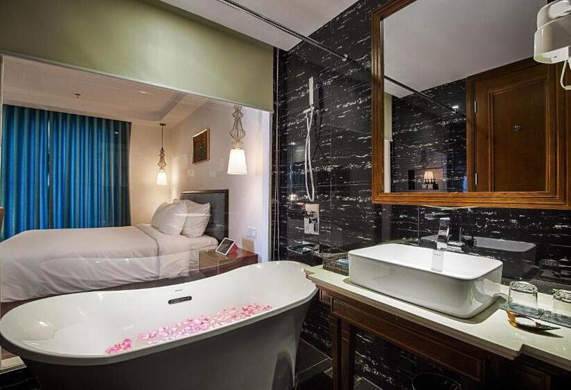 Fotos del hotel Adaline  And Suite:  13