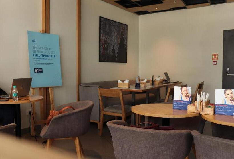 Fotos del hotel Holiday Inn Express Chennai Omr Thoraipakkam, An Ihg:  8