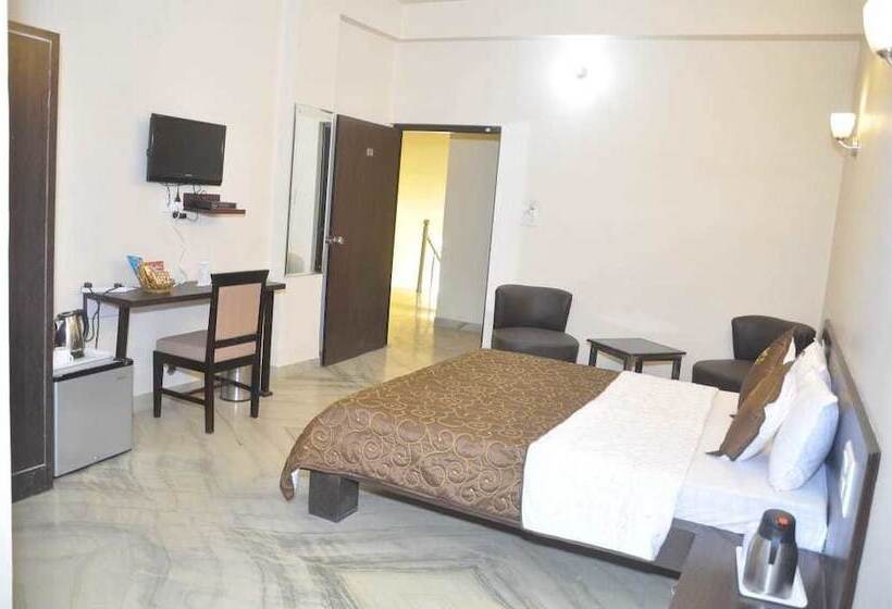 Fotos del hotel Jypore Saffron Inn & Suites:  6