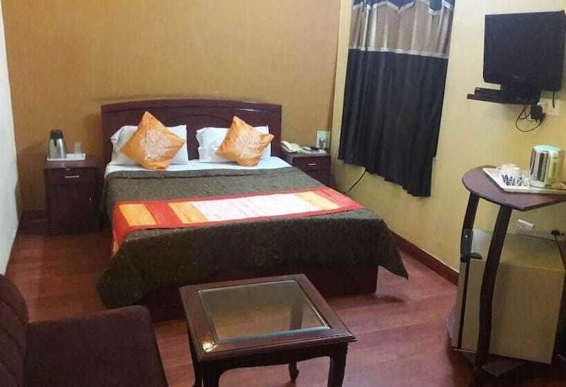 Fotos del hotel Jypore Saffron Inn & Suites:  15
