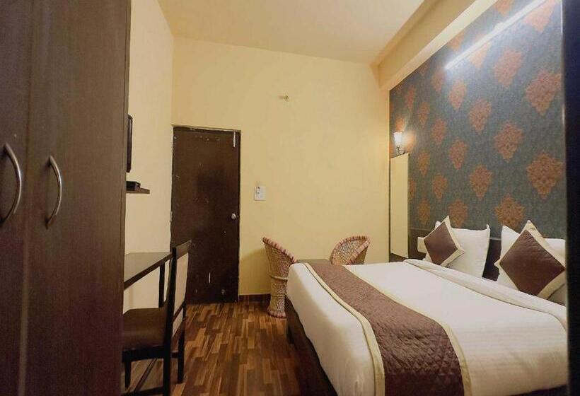 Fotos del hotel Jypore Saffron Inn & Suites:  5