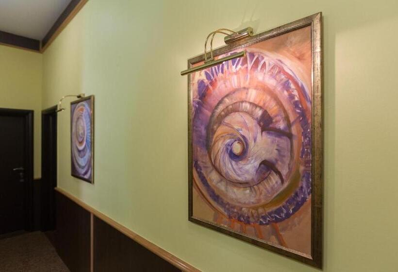 Fotos del hotel Odissey:  6