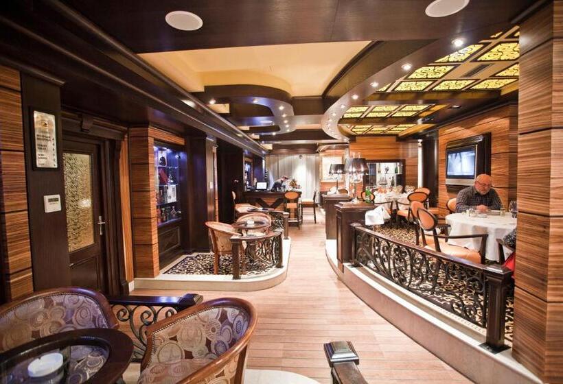 Fotos del hotel Odissey:  10