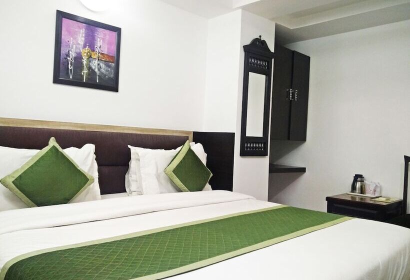 Fotos del hotel Radhika:  8