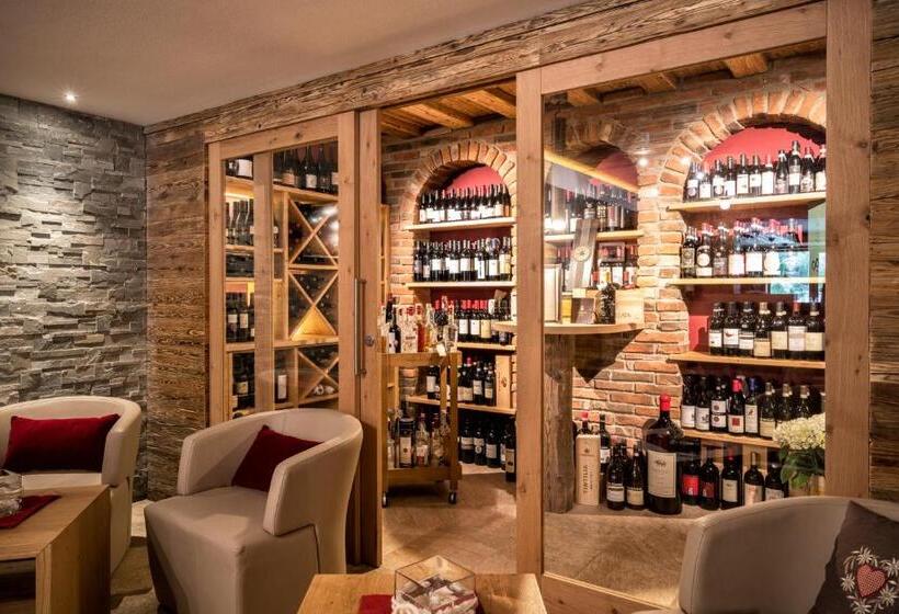 Fotos del hotel Passo Sella Dolomiti Mountain Resort:  13