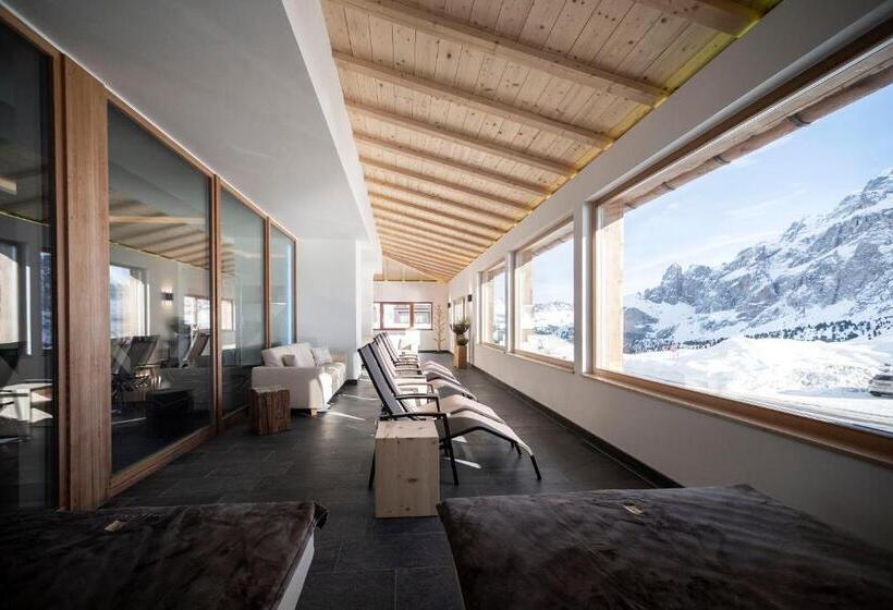 Fotos del hotel Passo Sella Dolomiti Mountain Resort:  11