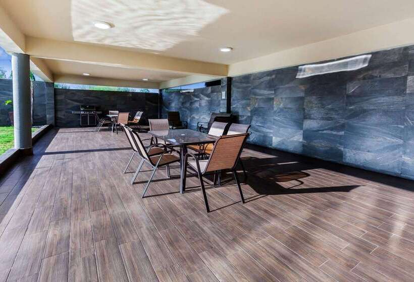 Fotos del hotel La Quinta By Wyndham Monterrey Aeropuerto:  7