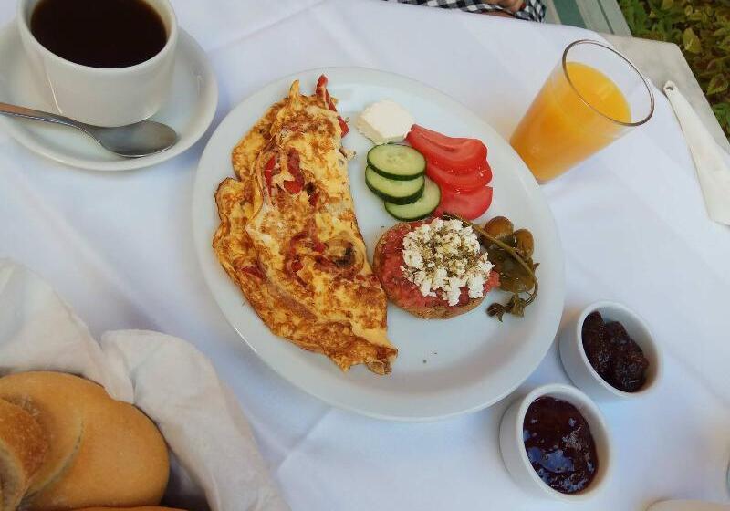 Fotos del hotel Efchi Suites 1904:  9