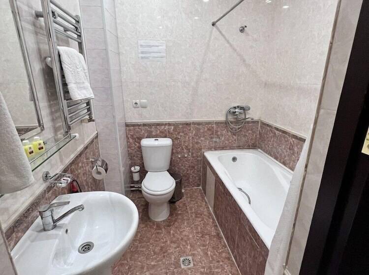 Fotos del hotel Grand Nur:  4